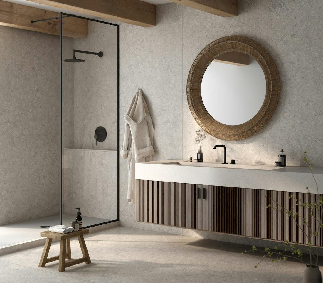 Bathroom-Dekton-Pietra-Kode-VK03-Grigio Image of Bathroom Dekton Pietra Kode VK03 Grigio 1.jpg?auto=format%2Ccompress&fit=crop&ixlib=php 3.3 in Cosentino lanserer Dekton® Pietra Kode designet av Daniel Germani - Cosentino