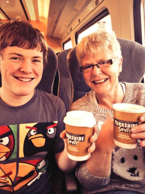 #teaonatrain #teaonatrain